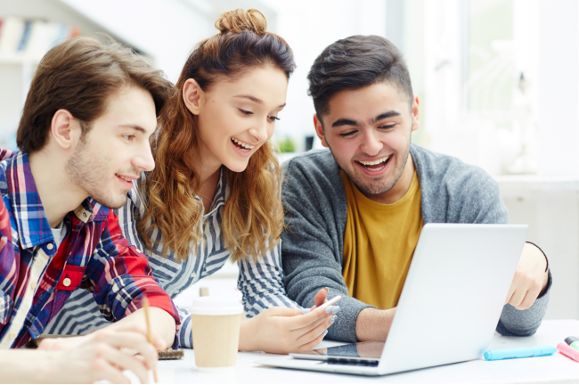 estudiantes universitarios