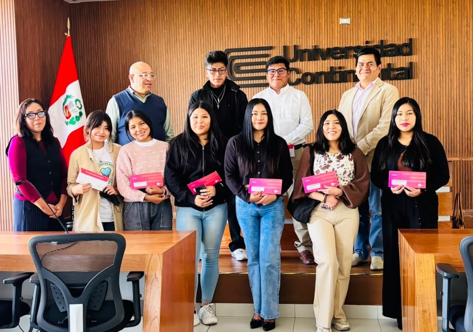 Premiación del Concurso Impulsando el Talento Emprendedor 2025: Reconocimiento a la Innovación y Creatividad Estudiantil